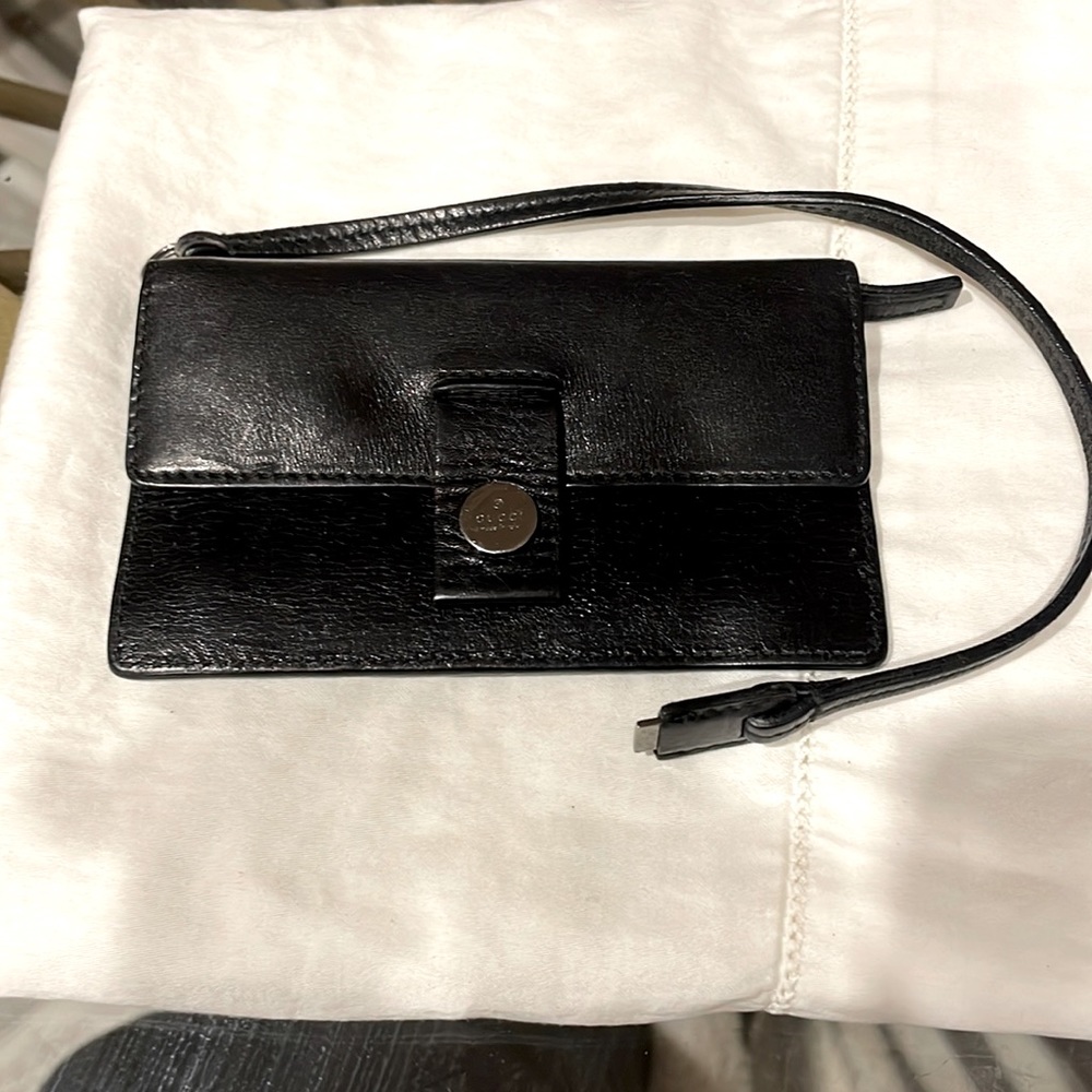 Gucci leather zipper card pouch